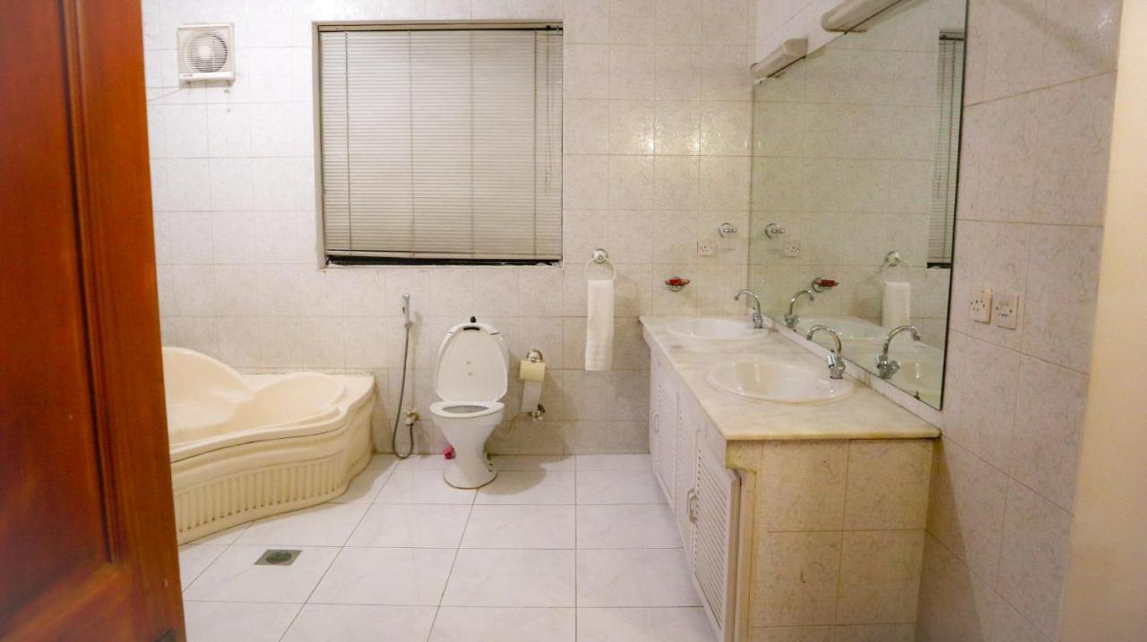 Delano Guest House Islamabad Eksteriør bilde